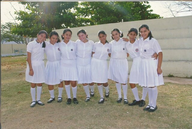 Grupo de amigas - Primaria