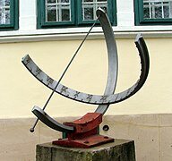 reloj solar ecuatorial