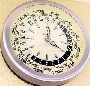 Primer reloj atómico