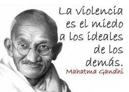 Inicio del movimiento violento de Gandhi en defensa de los derechos humanos en la India.