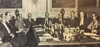 Inicio del Gobierno de Largo Caballero