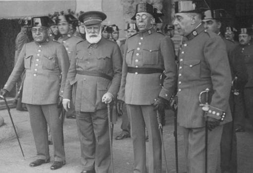 Organización en Salamanca la Junta de defensa Nacional