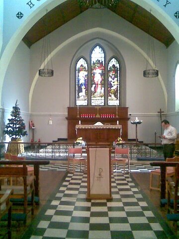 La iglesia anglicana es construida