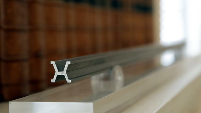 Definición en término de la rapidez de la luz