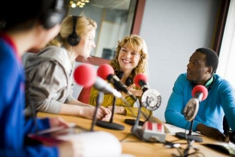 (CLL) COMMUNITY LANGUAGE LEARNING METHOD