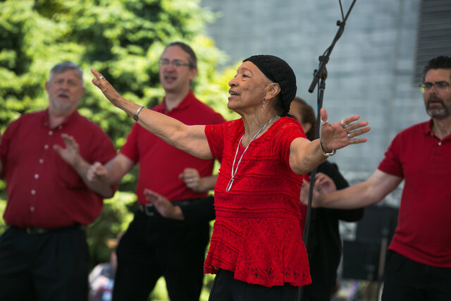 Pastor Pat Wright's Last Performance with the Total Experience Gospel Choir