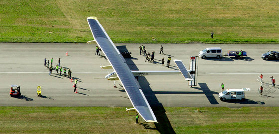 AVIÓN SOLAR