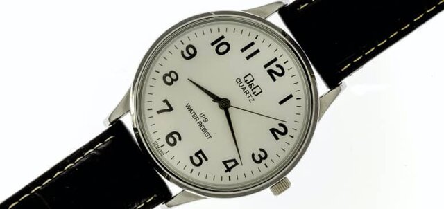 Reloj de cristal de cuarzo