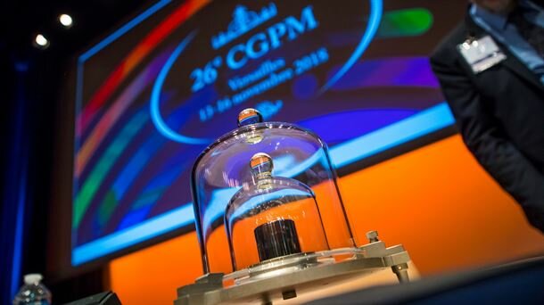 Anuncio de la nueva definición