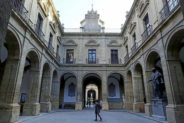 UNIVERSIDAD DE SEVILLA (ESPAÑA) EDAD MODERNA