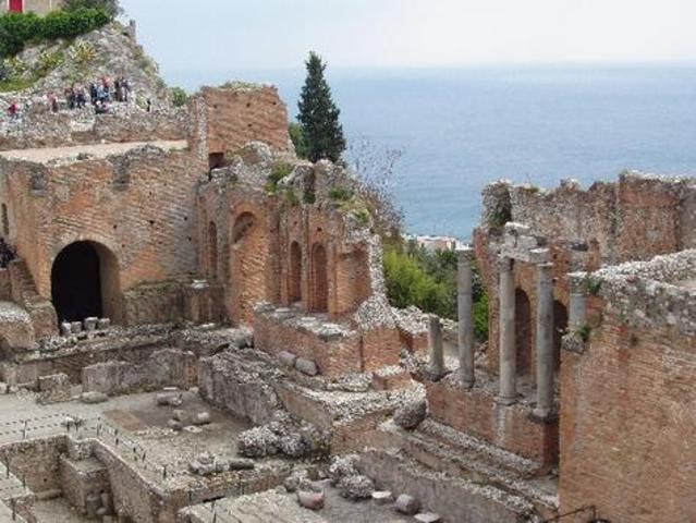 Els àrabs ocupen Siracusa