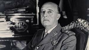 Franco nombrado generalísimo de los ejércitos y jefe de Estado.