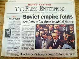 Soviet Union Collapses