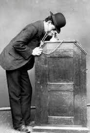 COMPRA DE UN KINETOSCOPIO