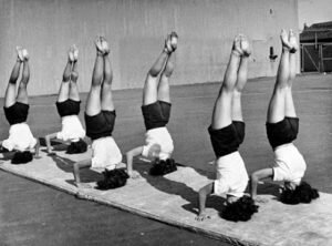CURSO NORMAL DE EDUCACIÓN FISICA EN ESCUELAS PORTEÑAS . En el año 1901 se puso en práctica dicho curso.