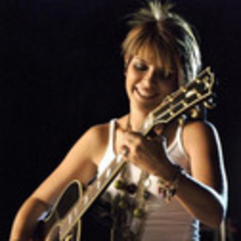 Se presenta en la primera Gala de Objetivo Fama