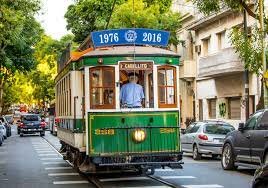 Desaparición de los travía en las calles.