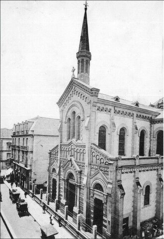 Trabajo en la adoración perpetua al santísimo