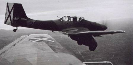 Adolf Hitler crea la Legión Cóndor para ayudar a los franquistas