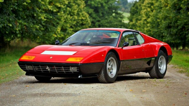 Ferrari 512 Berlinetta Boxer – 303 km/h