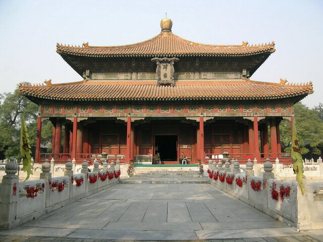 República presideía en China