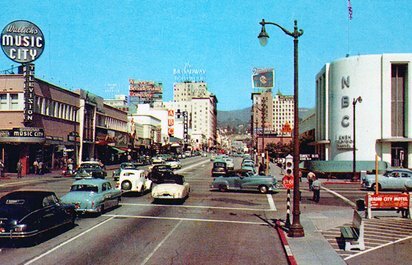 F. Scott moves to Hollywood