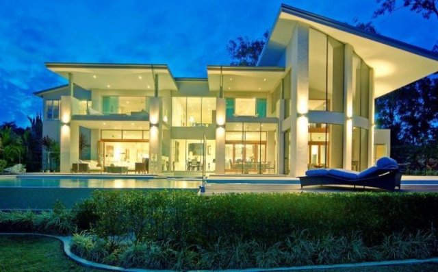 2000's Housing: A Different Look