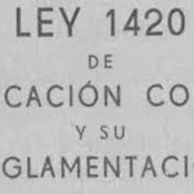 Timeline: LEY DE EDUCACIOM COMUN 1420: Establecía una escolaridad obligatoria de siete años, que ya hace mucho que ha dejado de ser suficiente. La escuela tradicional tenía como compromiso que los chicos adquirieran saberes.