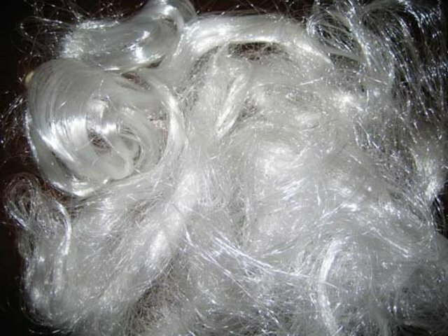 Descubrimiento de fibras sintéticas