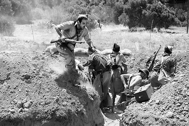 Comienza la batalla del Ebro con el avance republicano