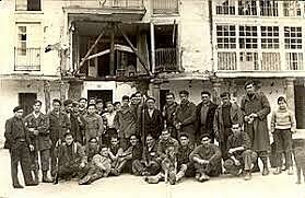 Los franquistas conquistan Bilbao y el resto de los territorios vascos que no se hallaban bajo su control.