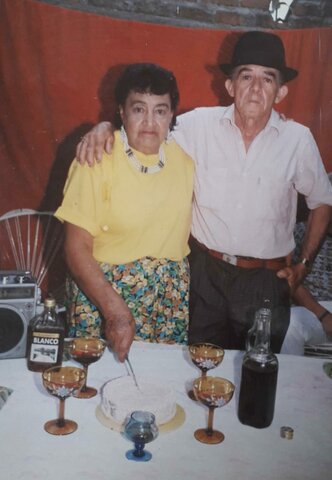 abuelo en casa