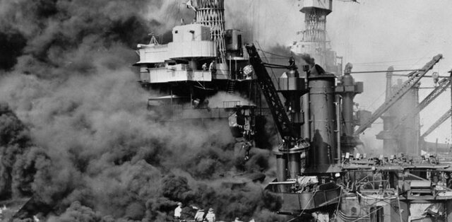 JAPON BOMBARDEA BASE DE ESTADOS UNIDOS