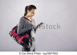 Elle se prépare pour aller au lycée à 7h25