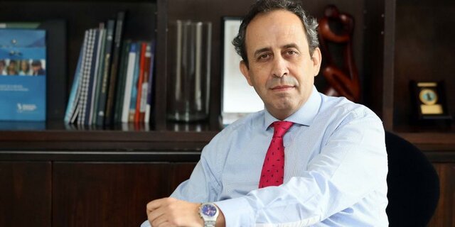 Arresto a superintendente de salud.