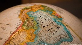 Timeline: Humanismo Exótico