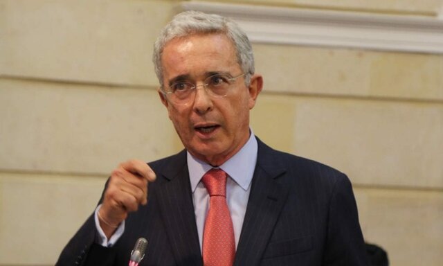 Alvaro Uribe presidente
