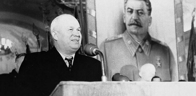 Nikita Kruschev denuncia los crímenes de Stalin