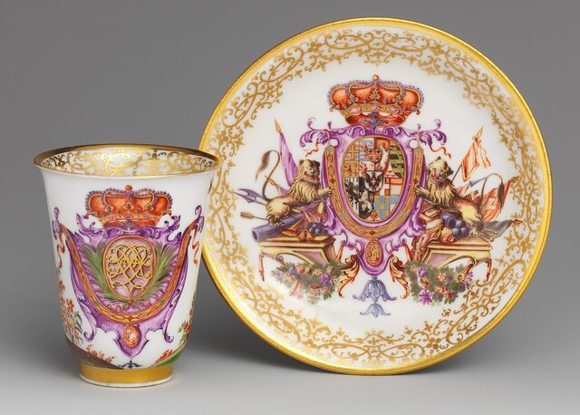 Meissen porcelain factory established