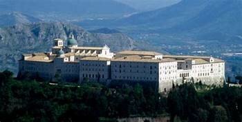 Fondazione monastero di Montecassino