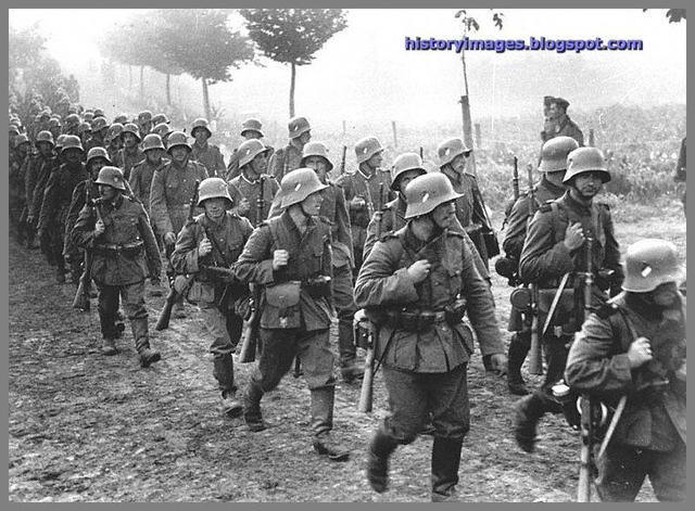 •	Hitler (Germany) invades Poland, beginning WWII