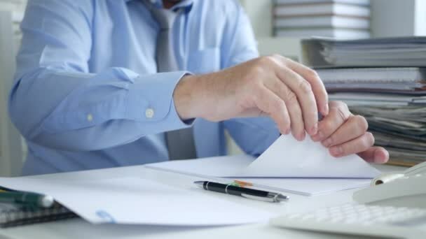 Anexar los documentos que acompañan el escrito