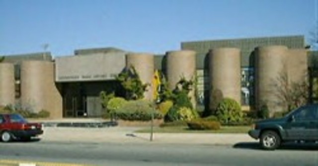 Shelley Moves to Queens!