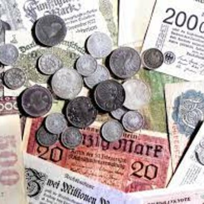 Timeline: HISTORIA DEL DINERO