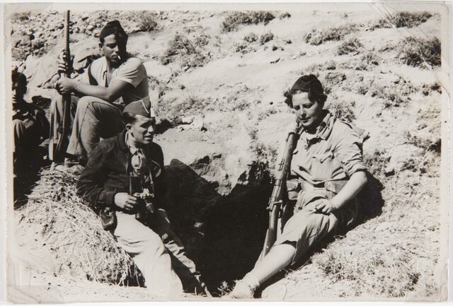 Agustí Centelles- Autorretrat en el front d'Aragó