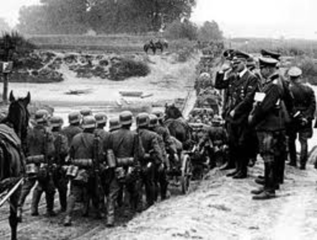 •	Hitler (Germany) invades Poland, beginning WWII.