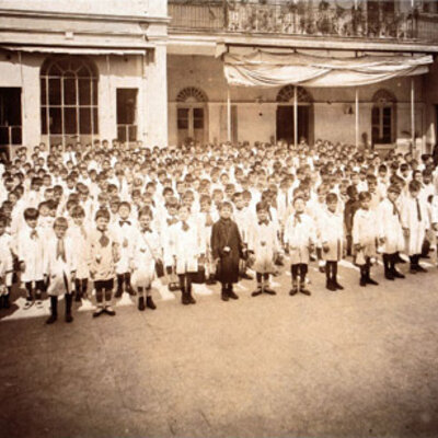 Timeline: Una mirada socio-històrica de la enseñanza