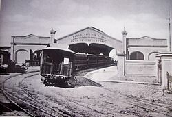 1857 Se inagura el Ferrocarril del oeste