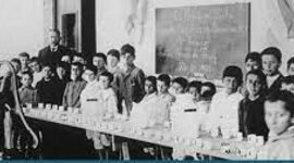 Timeline: Linea del tiempo acontecimientos más relevantes en la Sociedad y Educación Argentina (1884 -1916)
