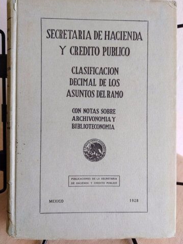 1928 La secretaria de  Hacienda